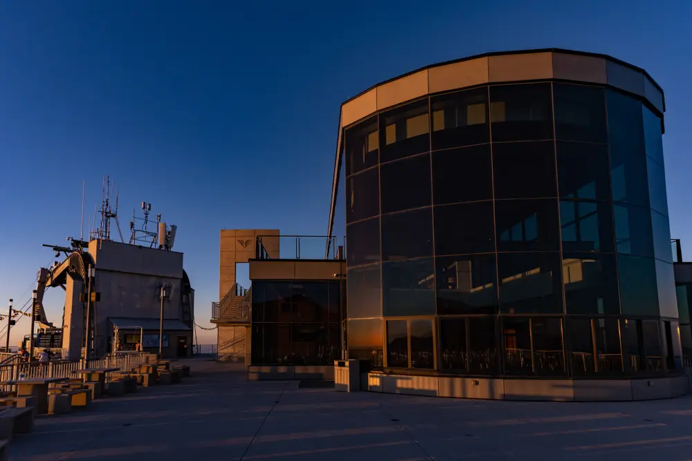 The Summit at Snowbird - building