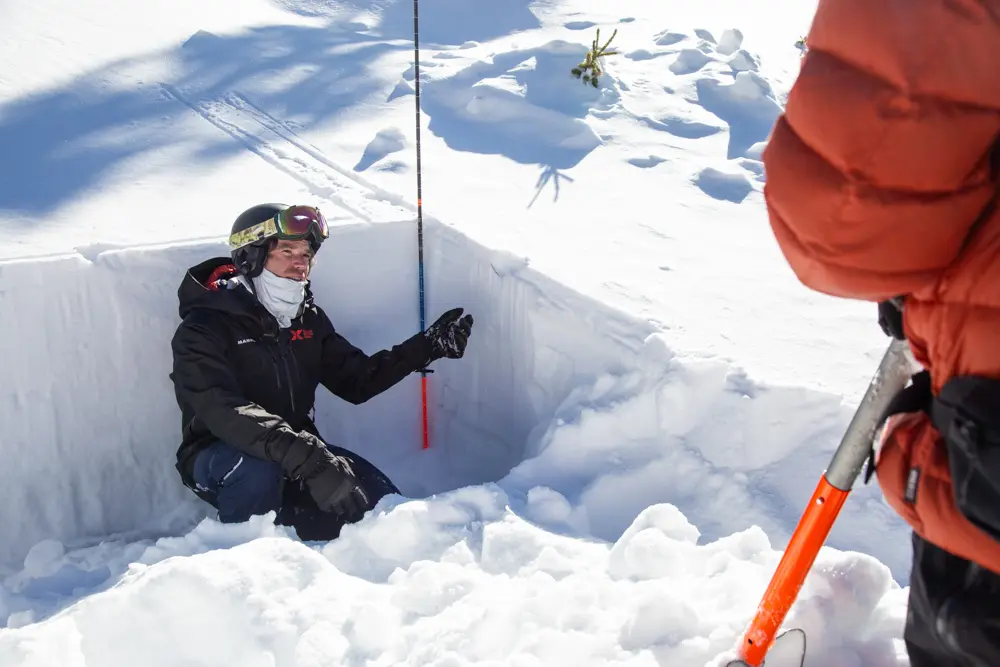 Instructor teaching an Avalanche Education Course at the Rescue Training Center