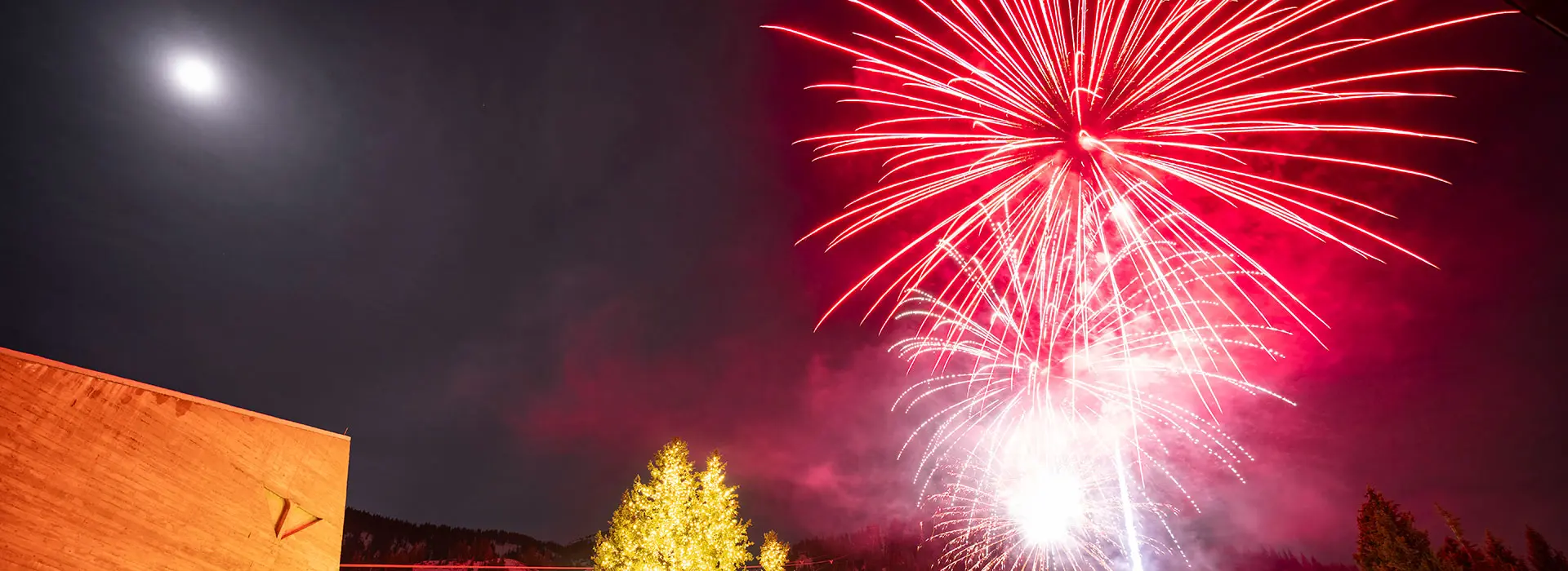 Fireworks at Snowbird on New Years eve, events calendar hero